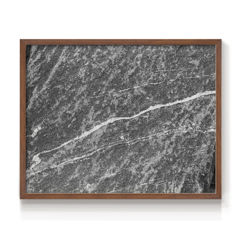 Found Foundes - Impression encadrée - Restickable, H 16 po x l 20 po, Noyer
