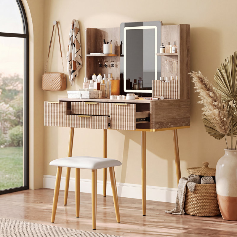 Bureau de coiffeuse à 4 tiroirs avec miroir à DEL et détails sculptés, table de maquillage cannelée avec pieds en métal et tabouret d'unité centrale, coiffeuse de rangement pour bijoux pour chambre à coucher