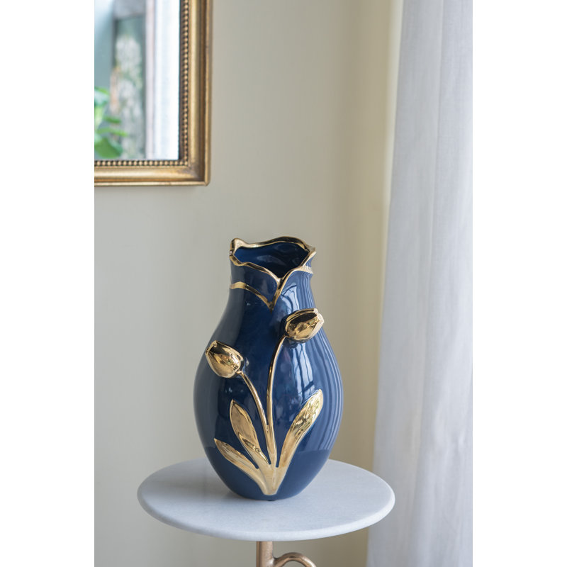 Vase en céramique bleu marine avec motif tulipe dorée, H 13,6 po x l 7,9 po x P 7,9 po