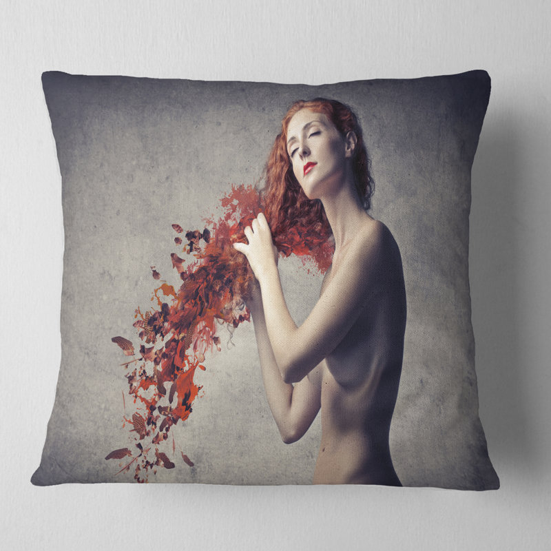 «From Red Hair to Leaves» - Coussin décoratif imprimé Street Art, Carré, 18 po x 18 po