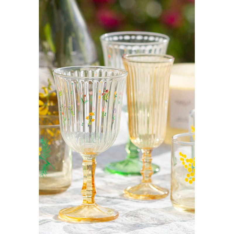 Ensemble de verres à vin élégants (4 pièces), 8,1 x 8,1 x 6,3 pouces | 100% verre, capacité de 8,1 oz liq. Lavage à la main recommandé pour la longévité | Couleurs vibrantes de jaune et de vert, parfaites pour les réceptions et les occasions spéciales