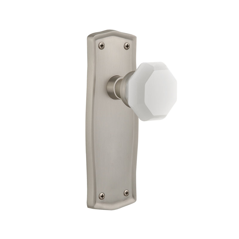 Assiette Prairie avec bouton de lait blanc Waldorf, Nickel satiné, 2 3/4 po