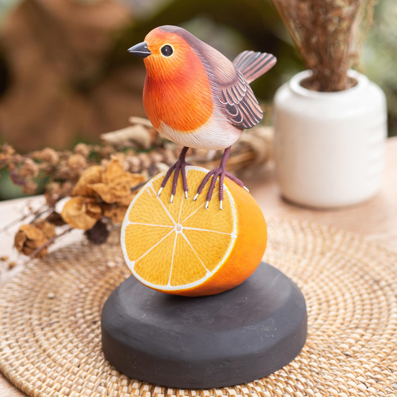 Figurines & Sculptures