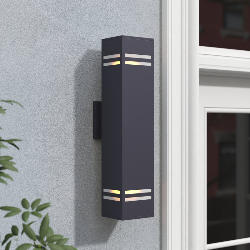 Quattlebaum Wall Light, Black
