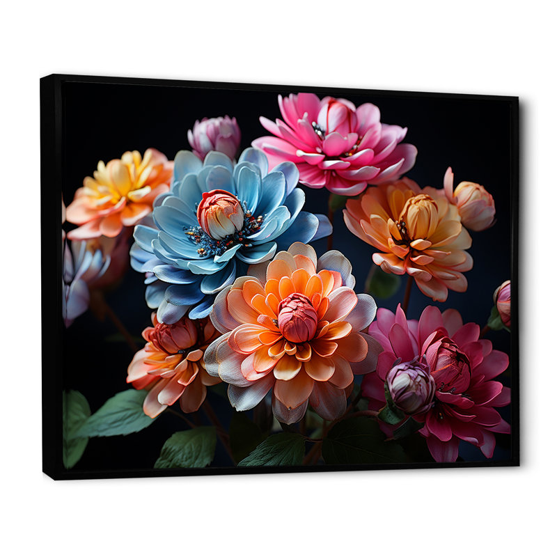 Zinnias illuminée au clair de lune sur toile, Cadre flottant noir, H 30 po x l 40 po x P 1,5 po