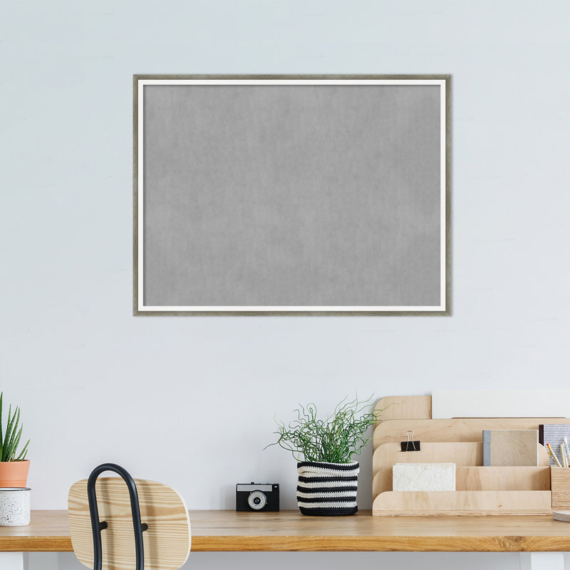 Tableau magnétique encadré Lucie, H 19 po x l 25 po