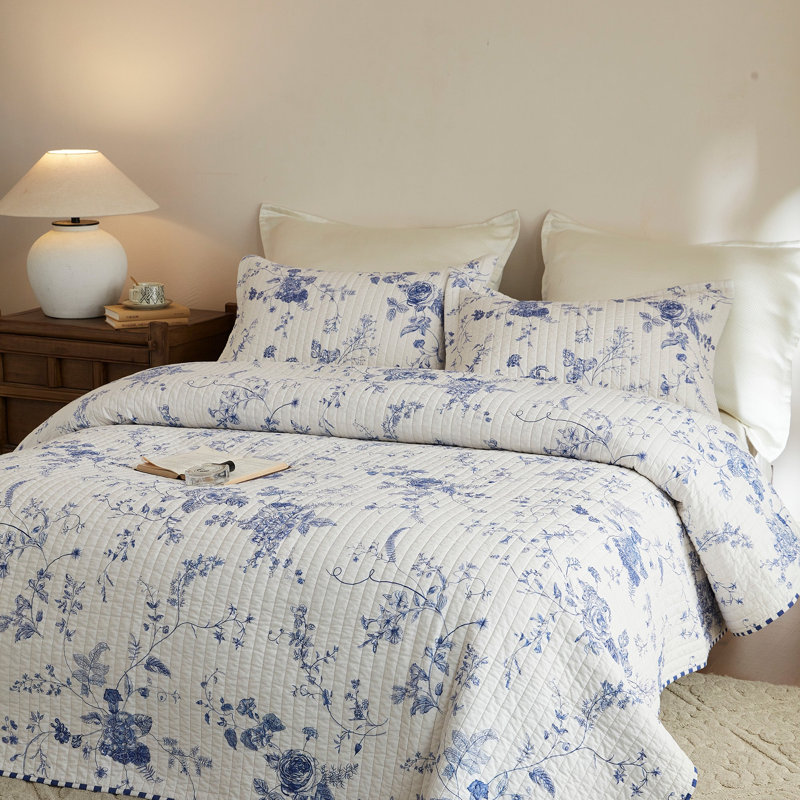 Cotton Blue Floral Quilt Bedspread Set, Queen