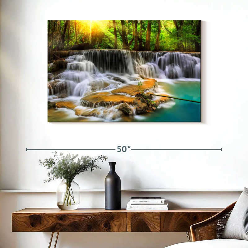 Kerrick Erawan Falls, H 26 po x l 39 po