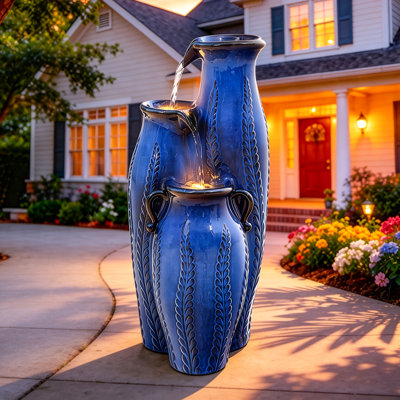 Fontaine 29,5 "en céramique pour l'extérieur avec lumières DEL, cascade et vase à motif de feuilles en relief à 3 niveaux en bleu de cobalt pour la détente dans le jardin