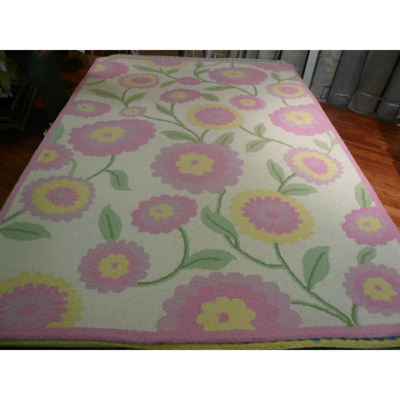 Claro Floral Handmade Tufted Area Rug in Pink/Ivory, Rectangle 5' x 8'