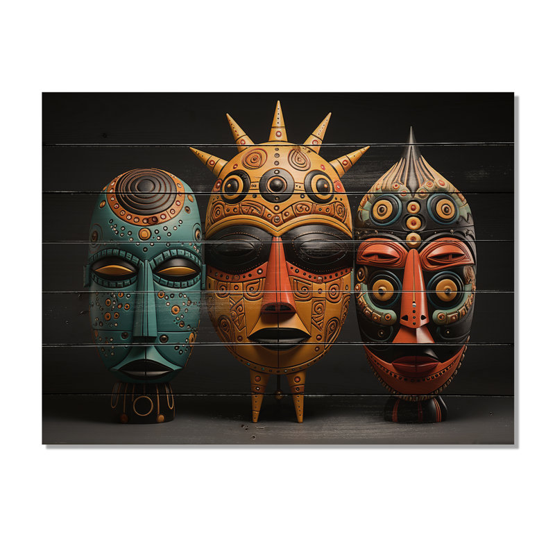 Lurine Lurine, masques colorés d'Afrique sur bois, H 10 po x l 20 po x P 0,78 po