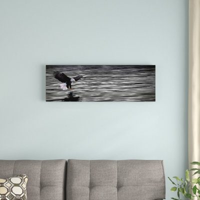 «Eagle over Water», reproduction de photo sur toile