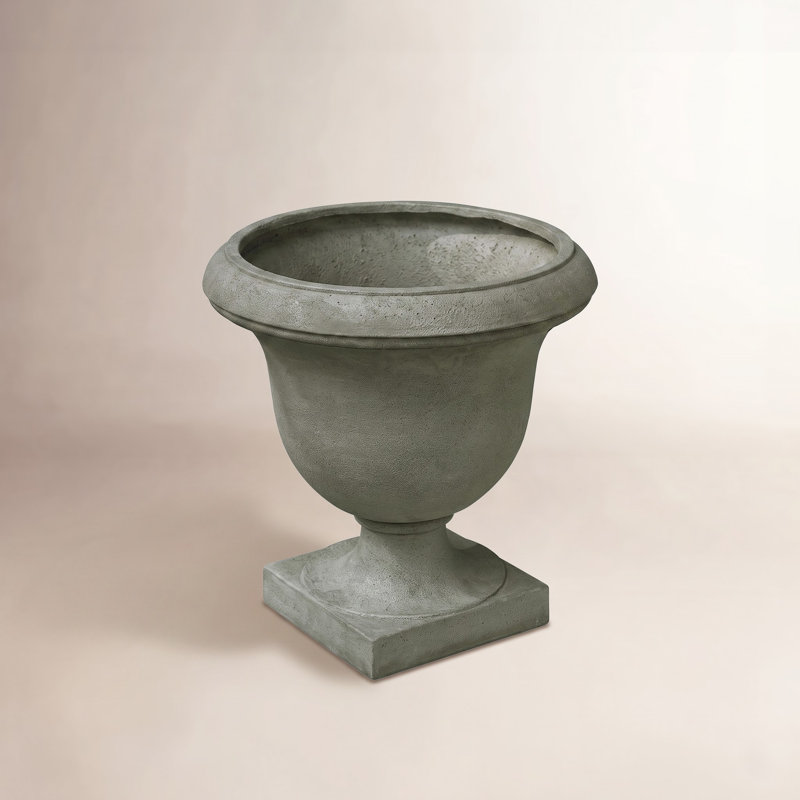 Litchfield 18" Urn Planter, English Moss