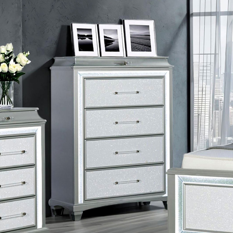 Glamour Style 1pc Chest