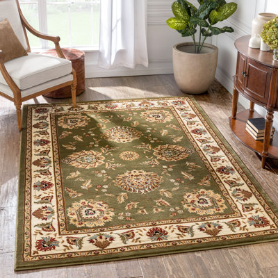 Tapis vert Mattalyn