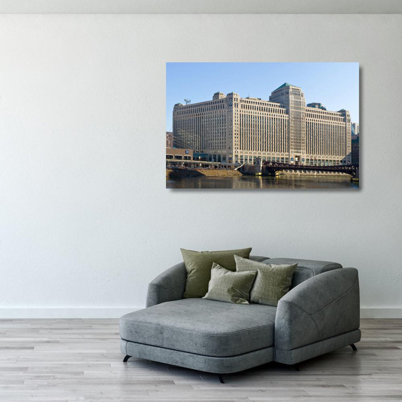Merchandise Mart, Chicago, 26" H x 40" W