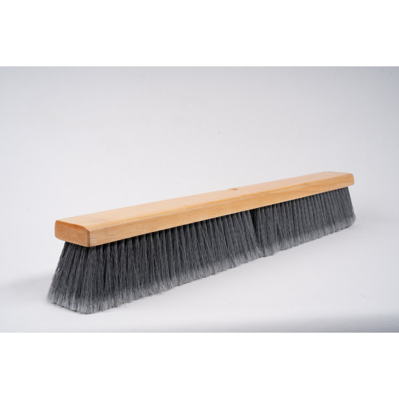 Balai à pousser 24 po avec drapeau gris, Gris