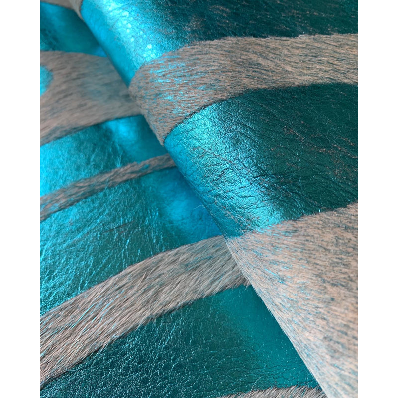 Tapis en cuir de vache Aleksas