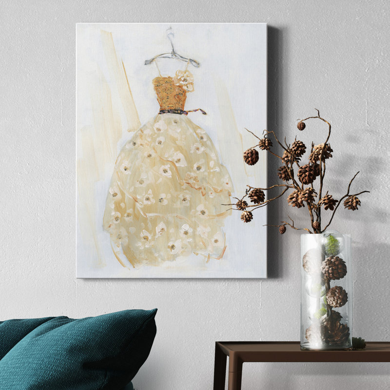 Ball Gown I - impression sur toile tendue, H 27 po x l 18 po x P 1 po