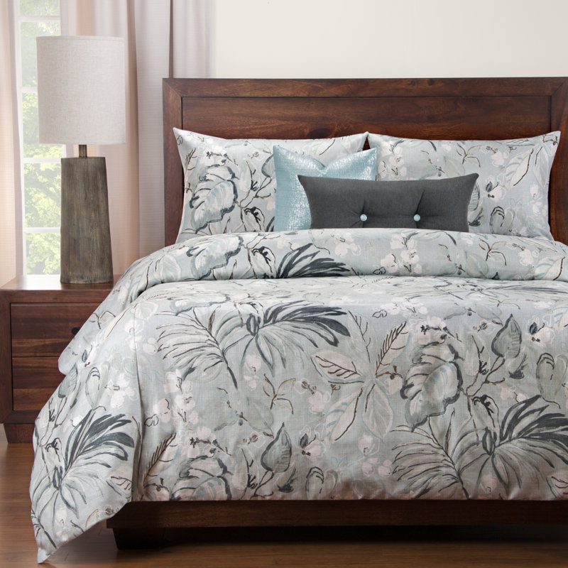 Serenity Coastal Polyester Floral Duvet Cover, Queen