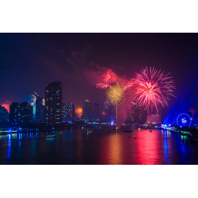 Chrispen " Fireworks Countdown "