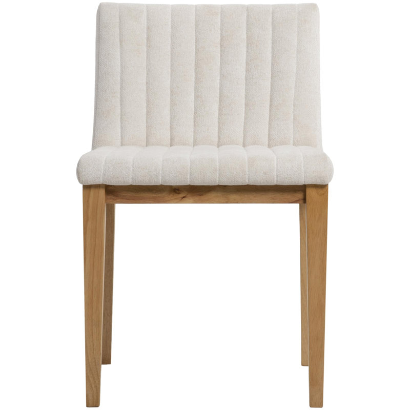 Chaise Meyenberg