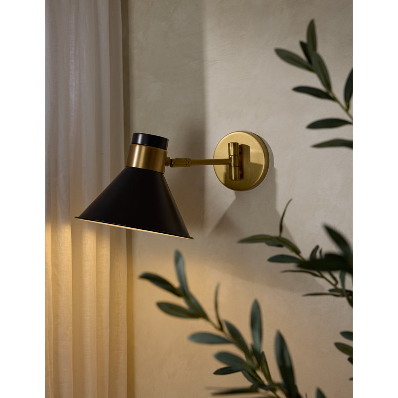 Lane 1 - Light Armed Sconce