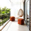 Repose-pieds carré en velours côtelé, doux et lisse, mousse haute résilience, bois d'ingénierie, aucune installation requise pour l'utilisation. Rayures en velours transparent, lisse, structure en bois, assemblage-561872937-561872942