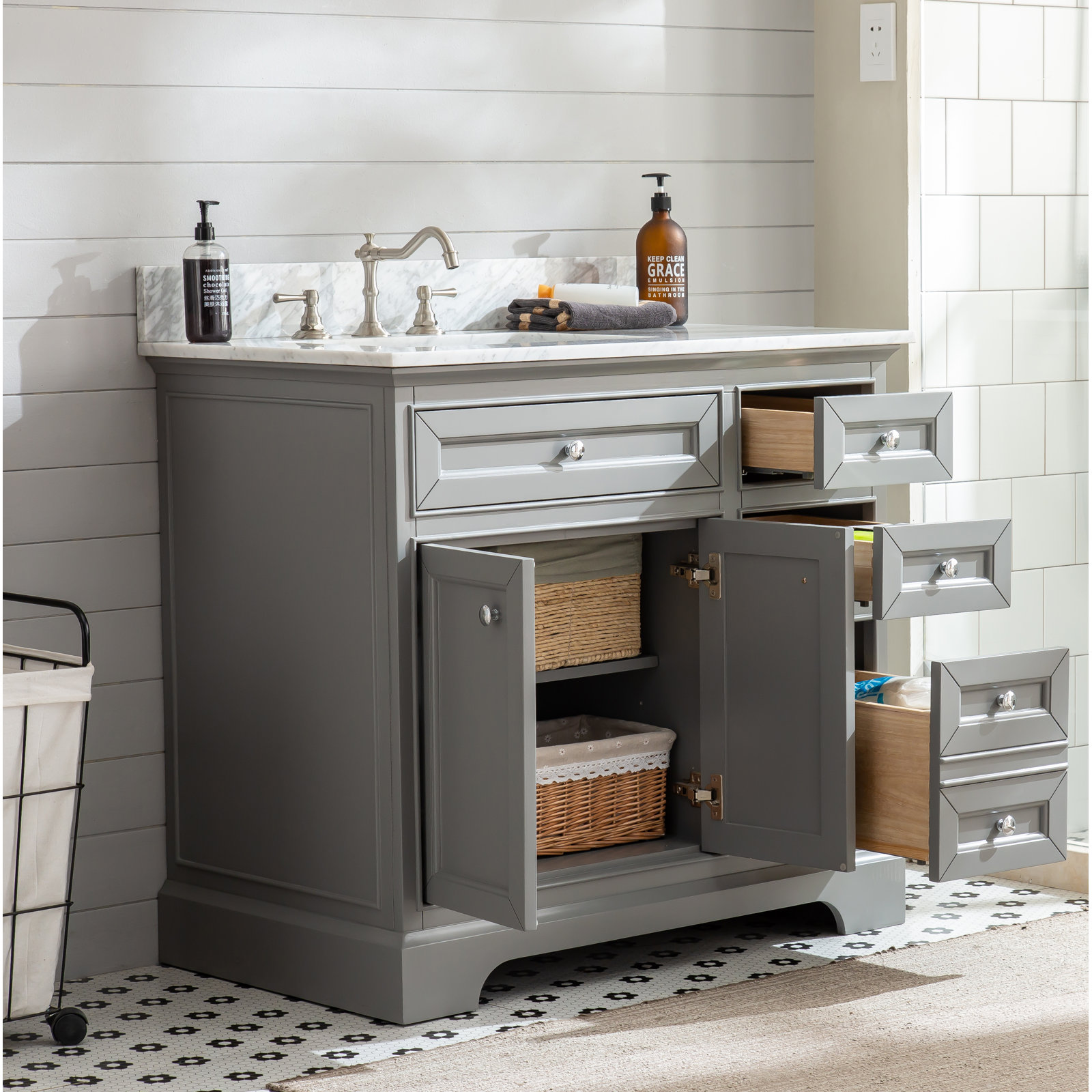Amiri 37'' Single Bathroom Vanity, Gray