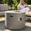 Foyer de table rond 32 po au propane, table de foyer au gaz puissante de 50 000 BTU, certifié CSA, foyer d'extérieur idéal pour les repas, les fêtes sur la terrasse, le jardin et la cour (minimalisme)