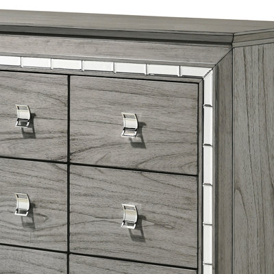 Commode en chêne gris clair