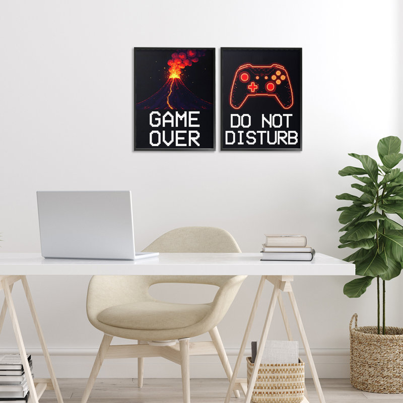 Ensemble de 2 giclées encadrées Pixel Game Sentiments, par Kim Allen, H 14 po x l 11 po, Giclée encadrée noir minuit