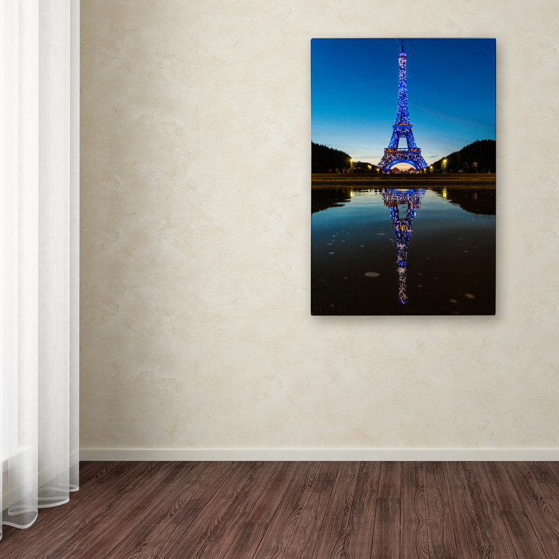 Ann «Eiffel Tower 12», reproduction de photo sur toile tendue, H 32 po x l 22 po