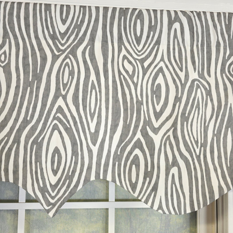 Nyx Regal Valance