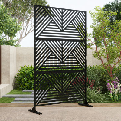 Outdoor Privacy Screen