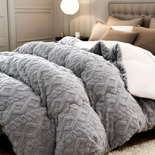 Warm And Thick Full 3 Pieces Comforter Set Extremely Soft And Comfortable, Perfectly Suited For Cold Winters, Providing Warmth And Breathability To Keep You Cozy Every Night.
