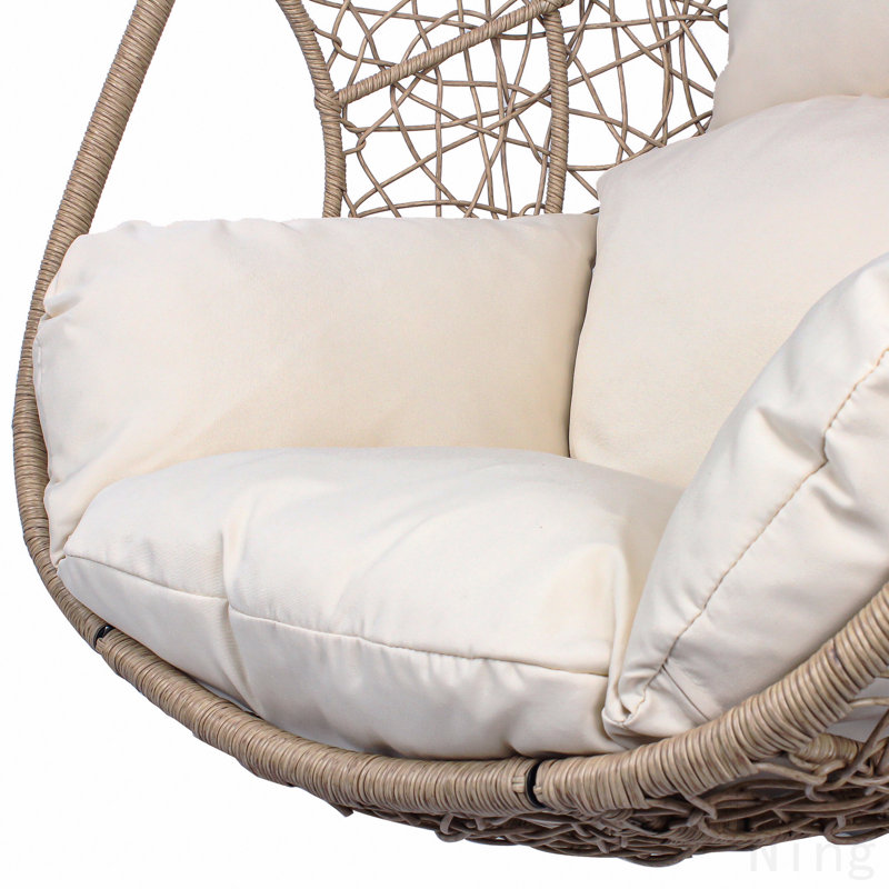 Balancelle en osier pour l'intérieur New Comming  , Coussin beige / structure naturelle