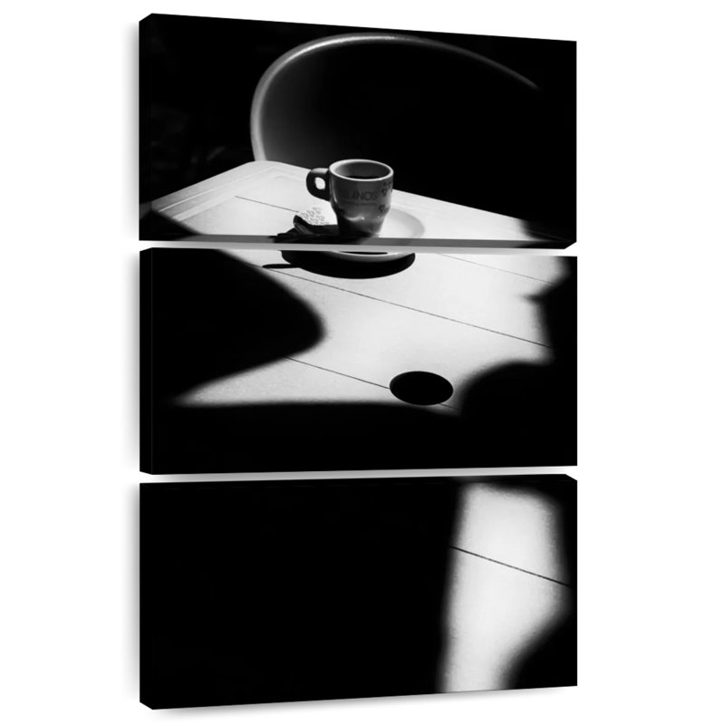 Yarlin BW Coffee Time