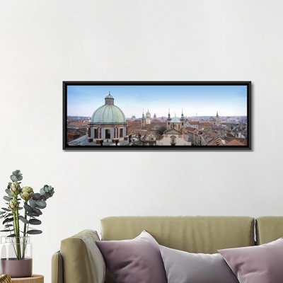 «Church in a City, Prague, République Tchéque», reproduction de photo sur toile