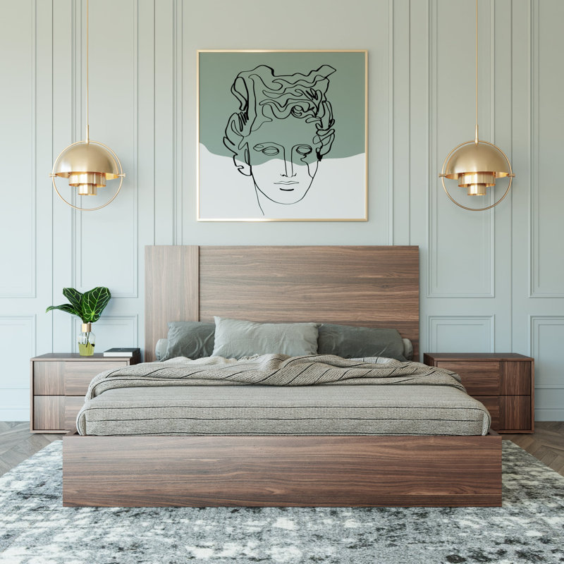 Bernhardiene Platform Bed, King, Walnut