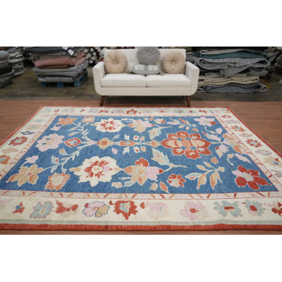 Tapis à motif floral Oushak 8 x 10