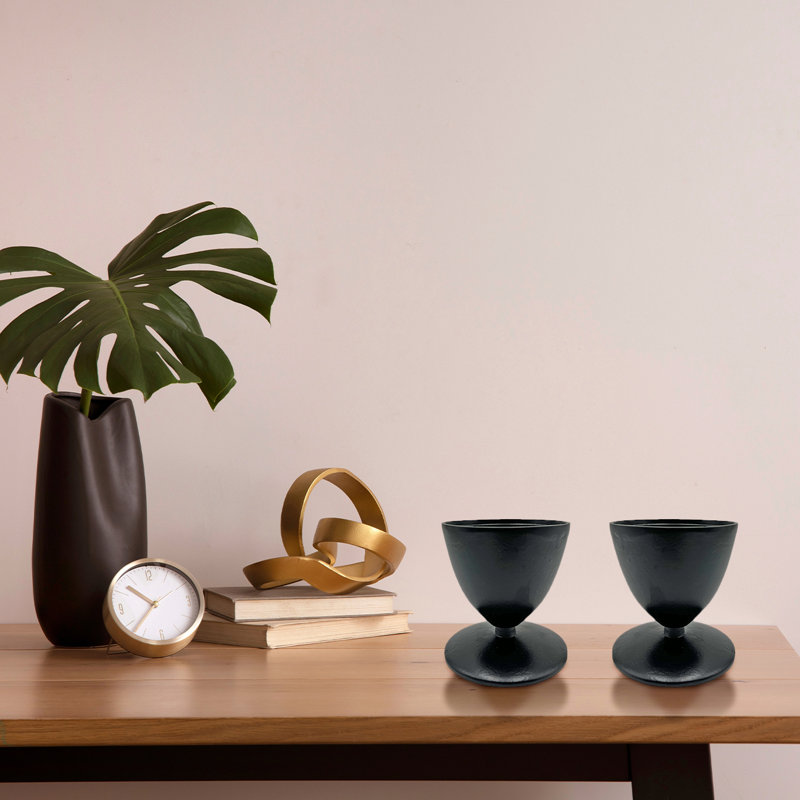 Chandelle conique en aluminium, H 5 po x l 4,75 po x P 4,75 po, Noir