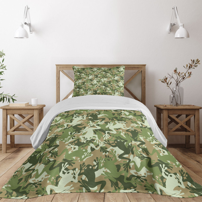 Coastal Polyester Camouflage Coverlet
