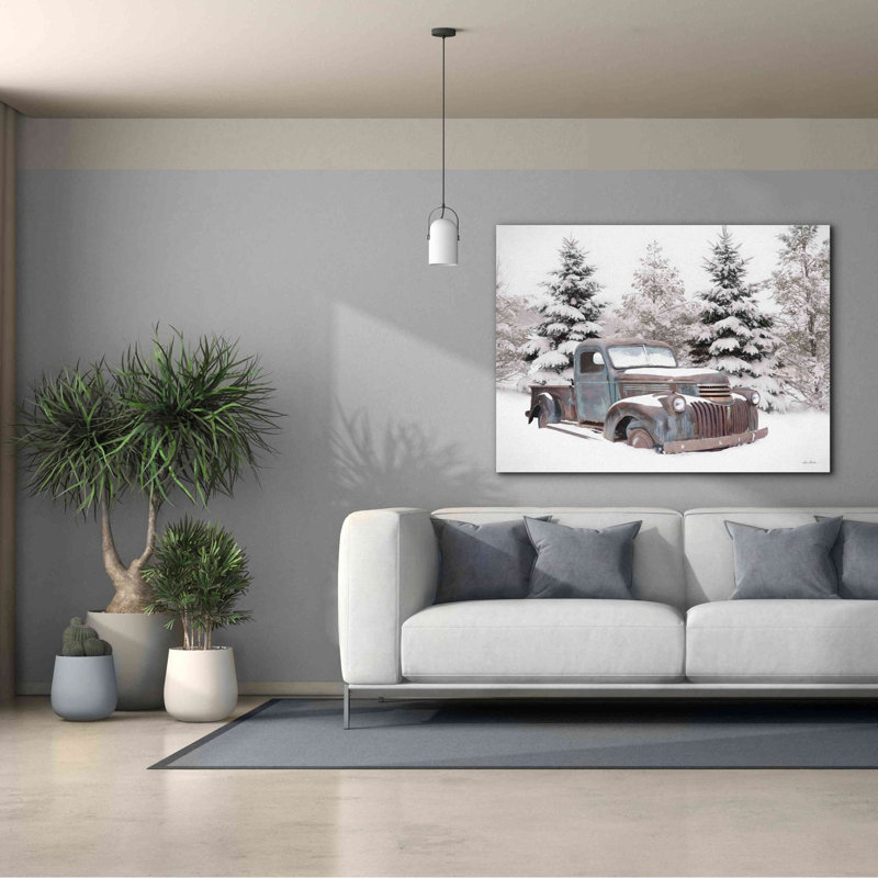 «Chevy at the Tree Farm» par Lori Deiter - photographie sur toile tendue, H 40 po x l 54 po x P 1,5 po