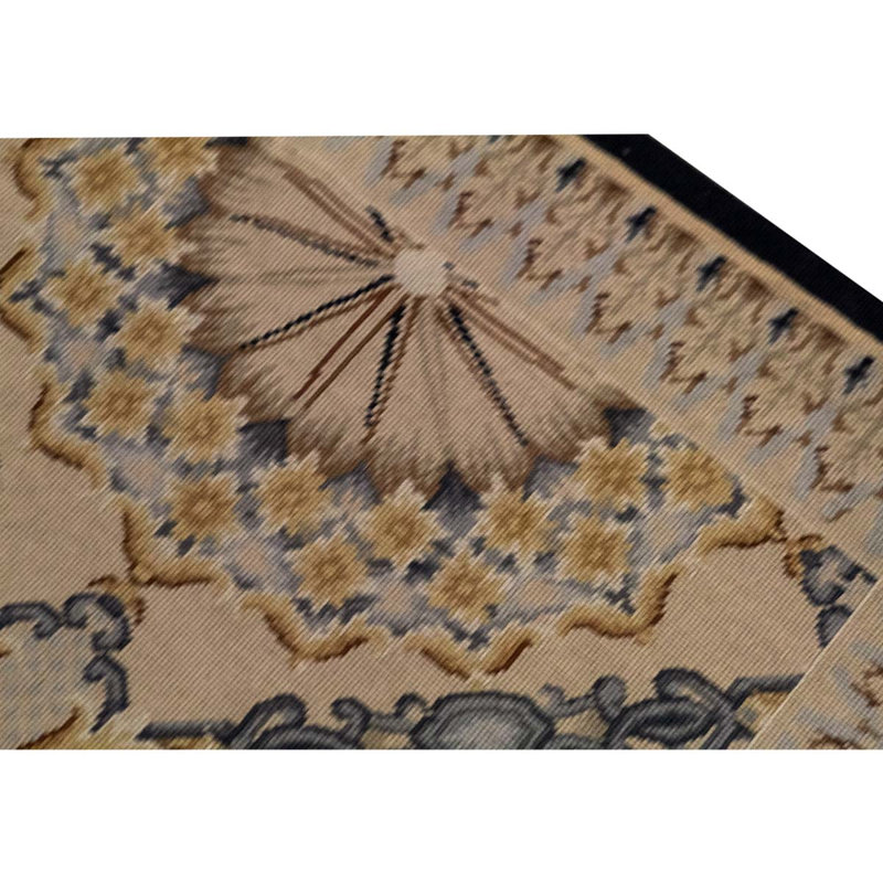Hand Knotted Wool Oriental Area Rug