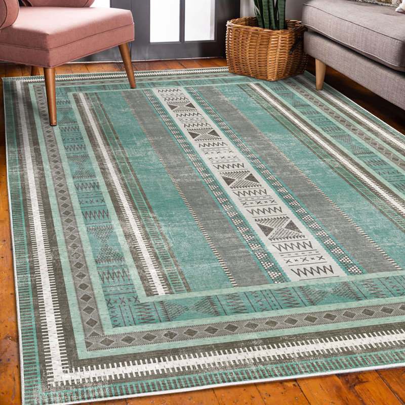 Tapis décoratif Harley-Grace Tribal, Rectangle 4 pi x 5 pi 5 po