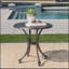 Table d'appoint d'extérieur en fonte d'aluminium avec un design élégant et une fabrication durable