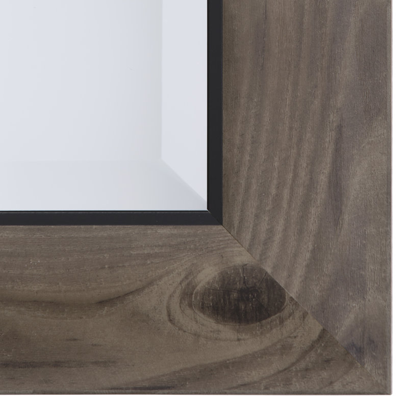 Miroir d'appoint mural de style traditionnel Romang, H 27 po x l 23 po