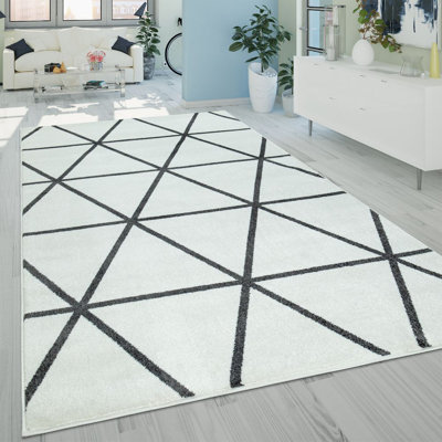 Anaruth Geometric Area Rug