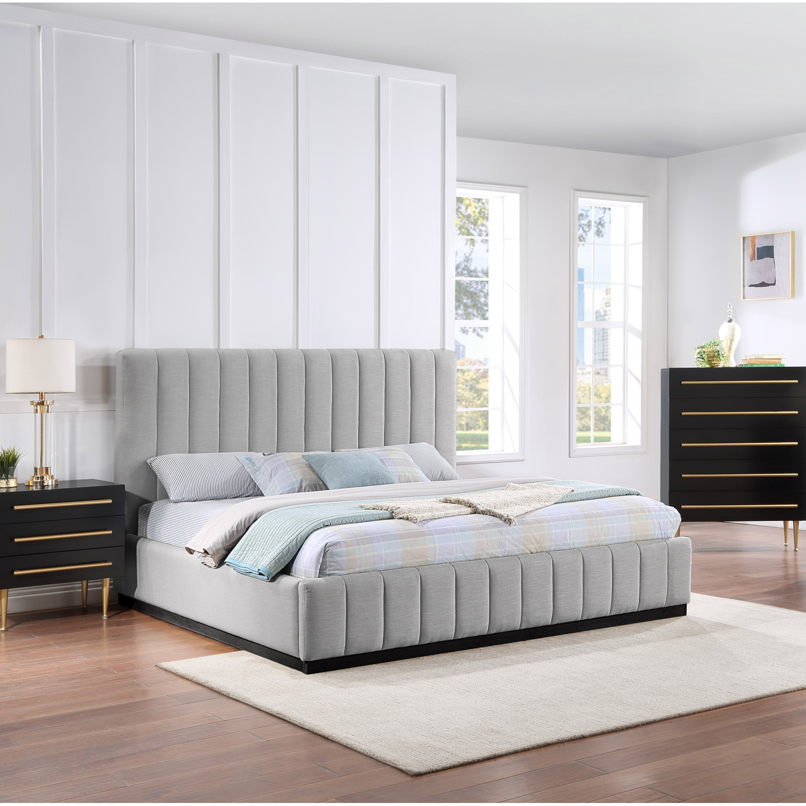 Codyn Tufted Bed, King, Grey Linen Textured Fabric